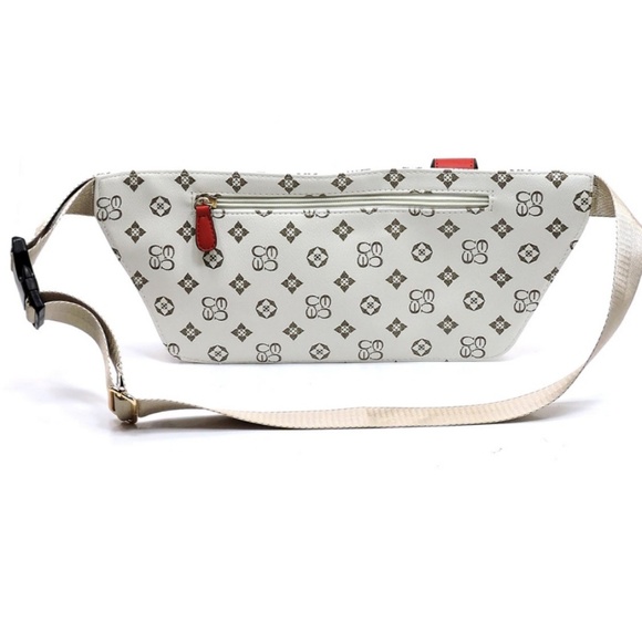 Monogram waist Fanny pack and cell phone holder - Picture 4 of 7